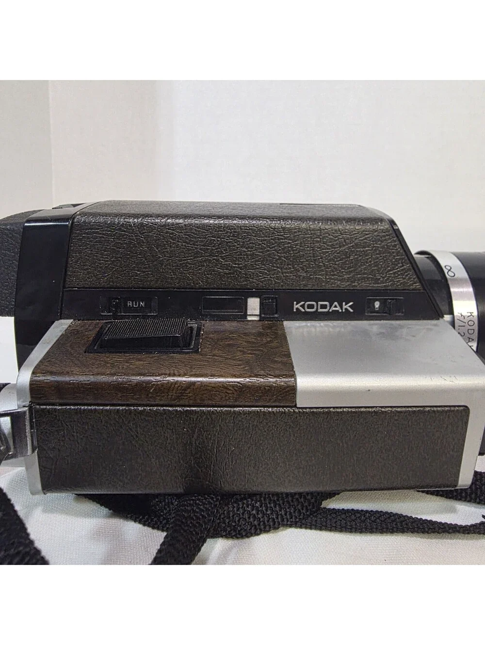 Vtg Kodak XL55 Super 8 Movie Camera w/ Box & Manual – Powers On, Needs Serviced